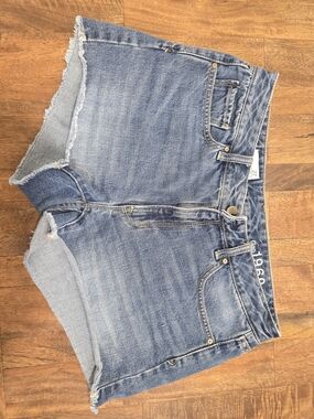 GAP Slim Cut-Off Denim Shorts